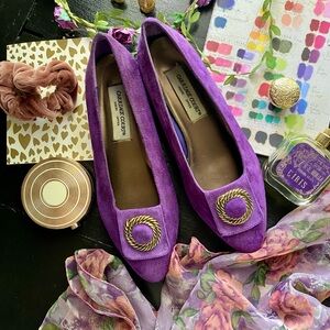 Vintage flats in purple suede by Carriage Court